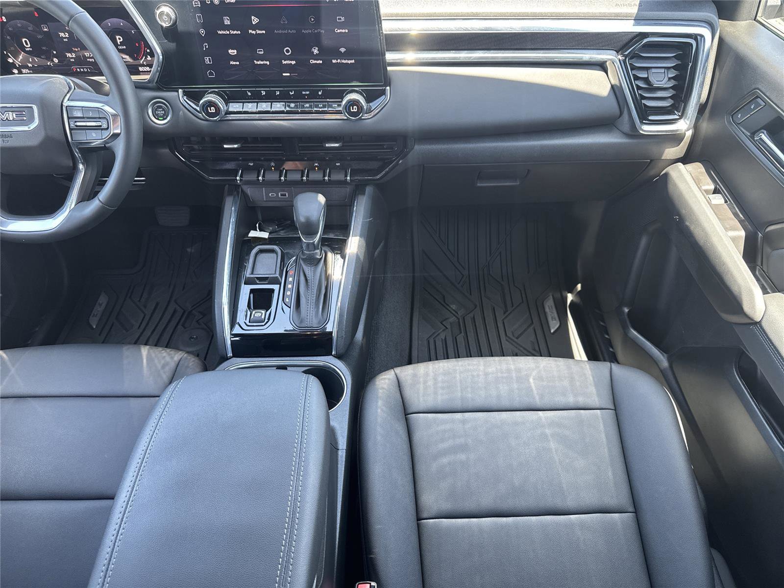Used 2024 GMC Canyon Elevation w/ Elevation Premium Package RWD image 16