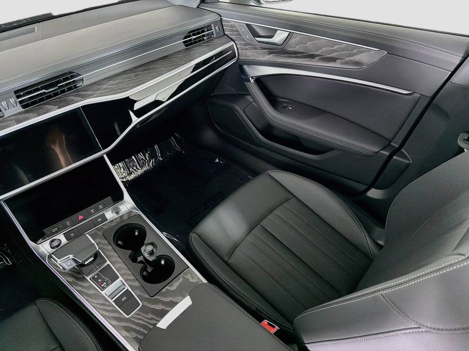 Certified 2025 Audi A6 Premium Plus w/ Premium Plus Package AWD/4WD image 25