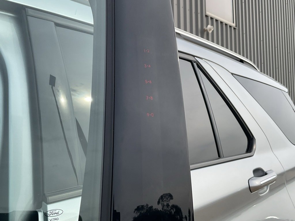 Used 2023 Ford Explorer Limited w/ Limited Technology Package image 7