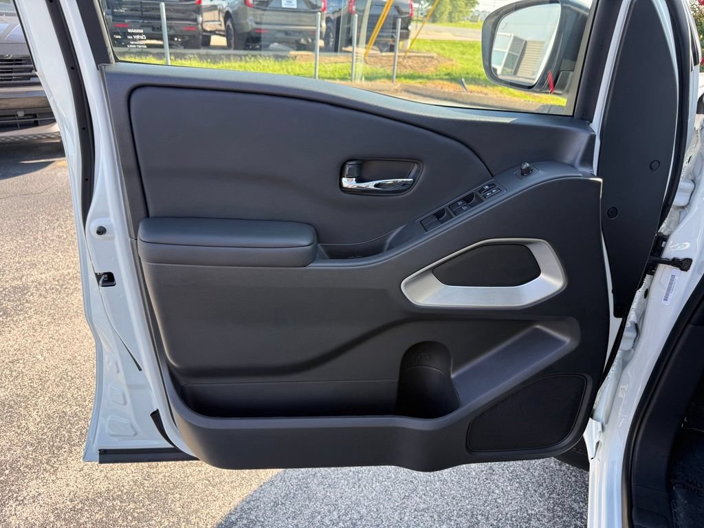 New 2026 Nissan Frontier SV w/ SV Convenience Package RWD image 5