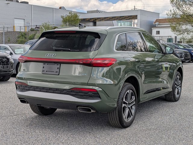 Certified 2025 Audi Q5 Premium w/ Convenience Package image 5