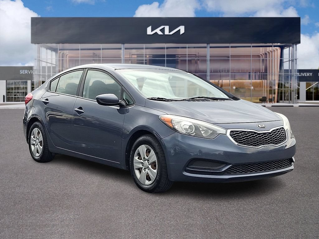 Used 2016 Kia Forte LX FWD image 1