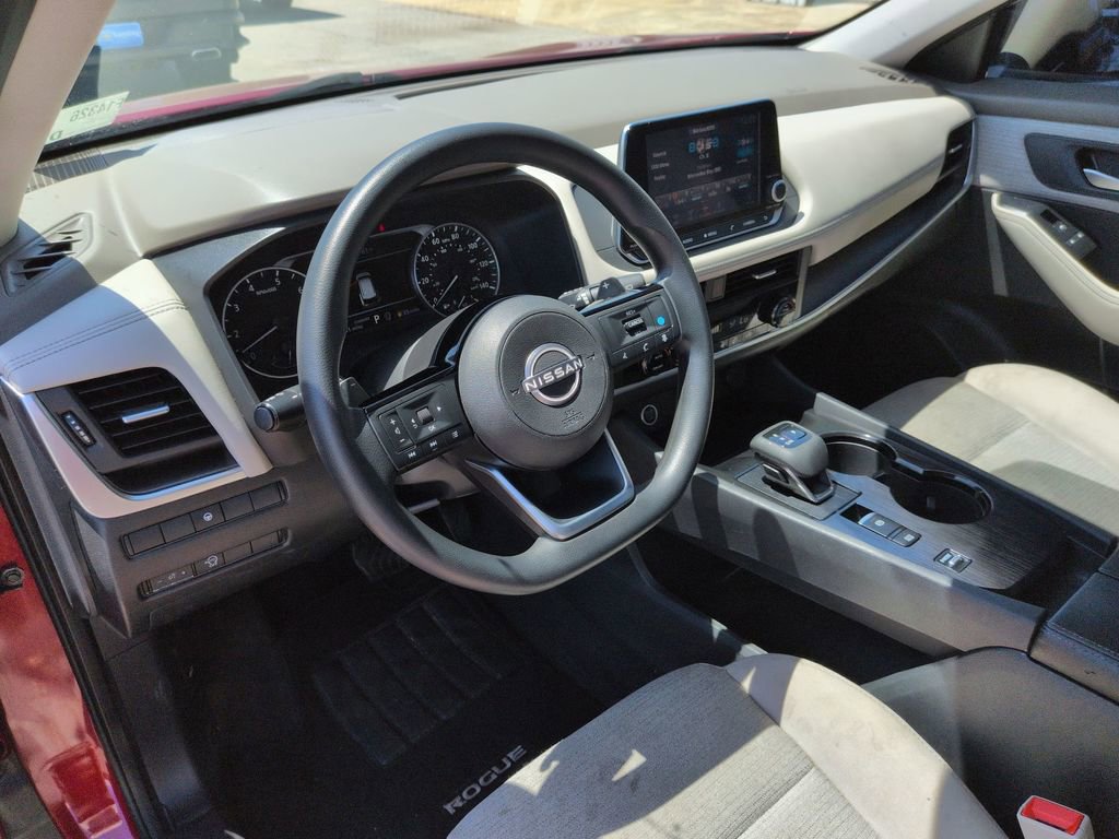 Used 2023 Nissan Rogue SV FWD image 32