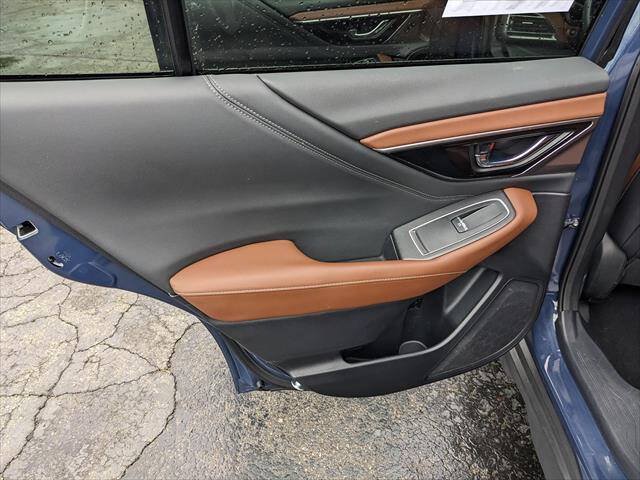 Used 2024 Subaru Outback Touring AWD/4WD image 13