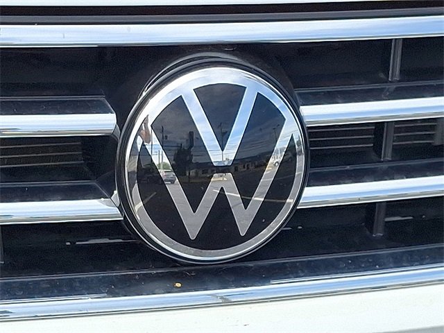 Used 2022 Volkswagen Tiguan SE image 34