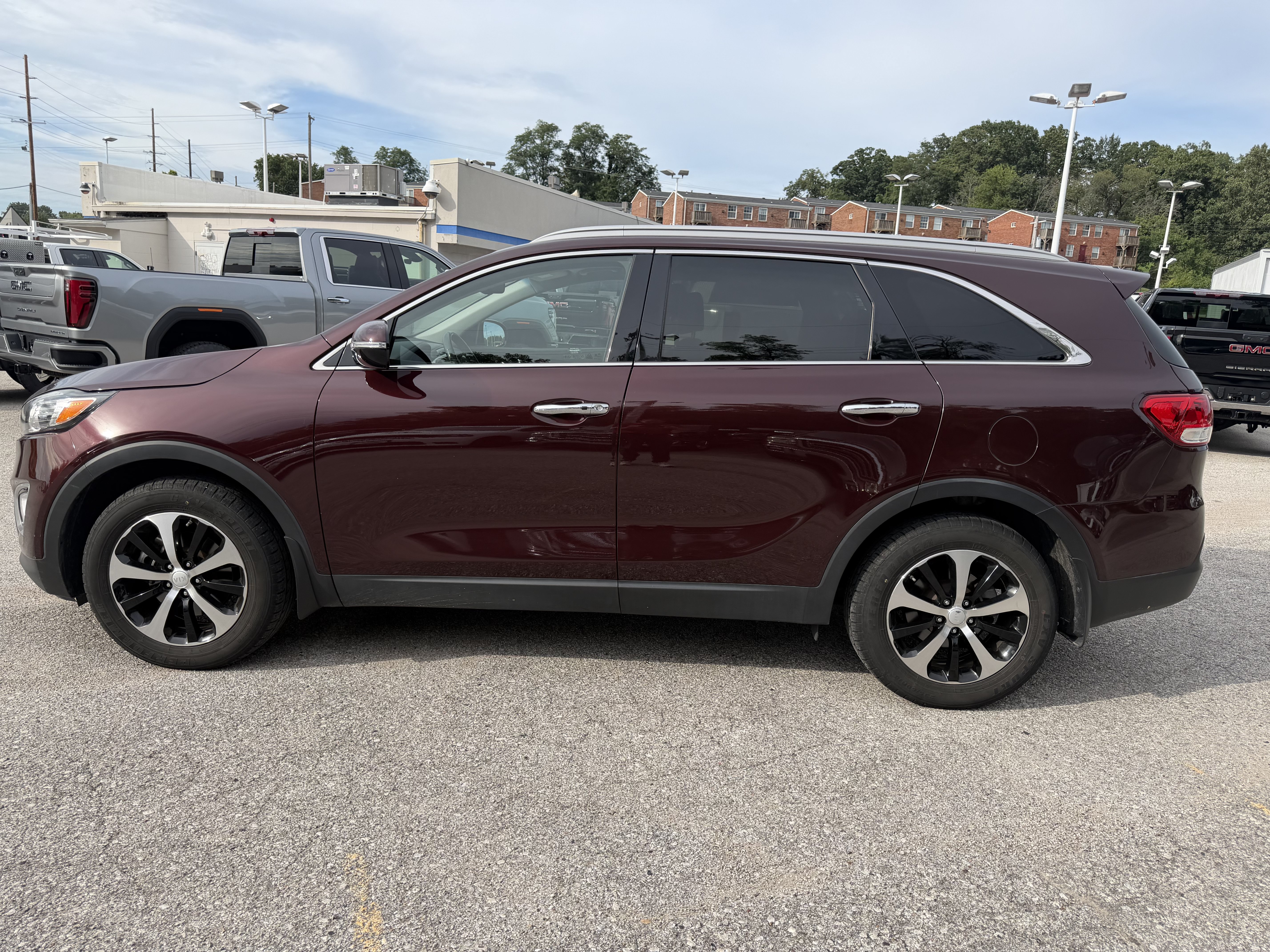 Used 2017 Kia Sorento EX FWD image 4