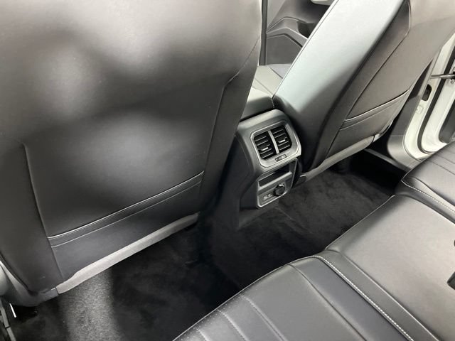 Used 2023 Volkswagen Tiguan SE R-Line FWD image 44