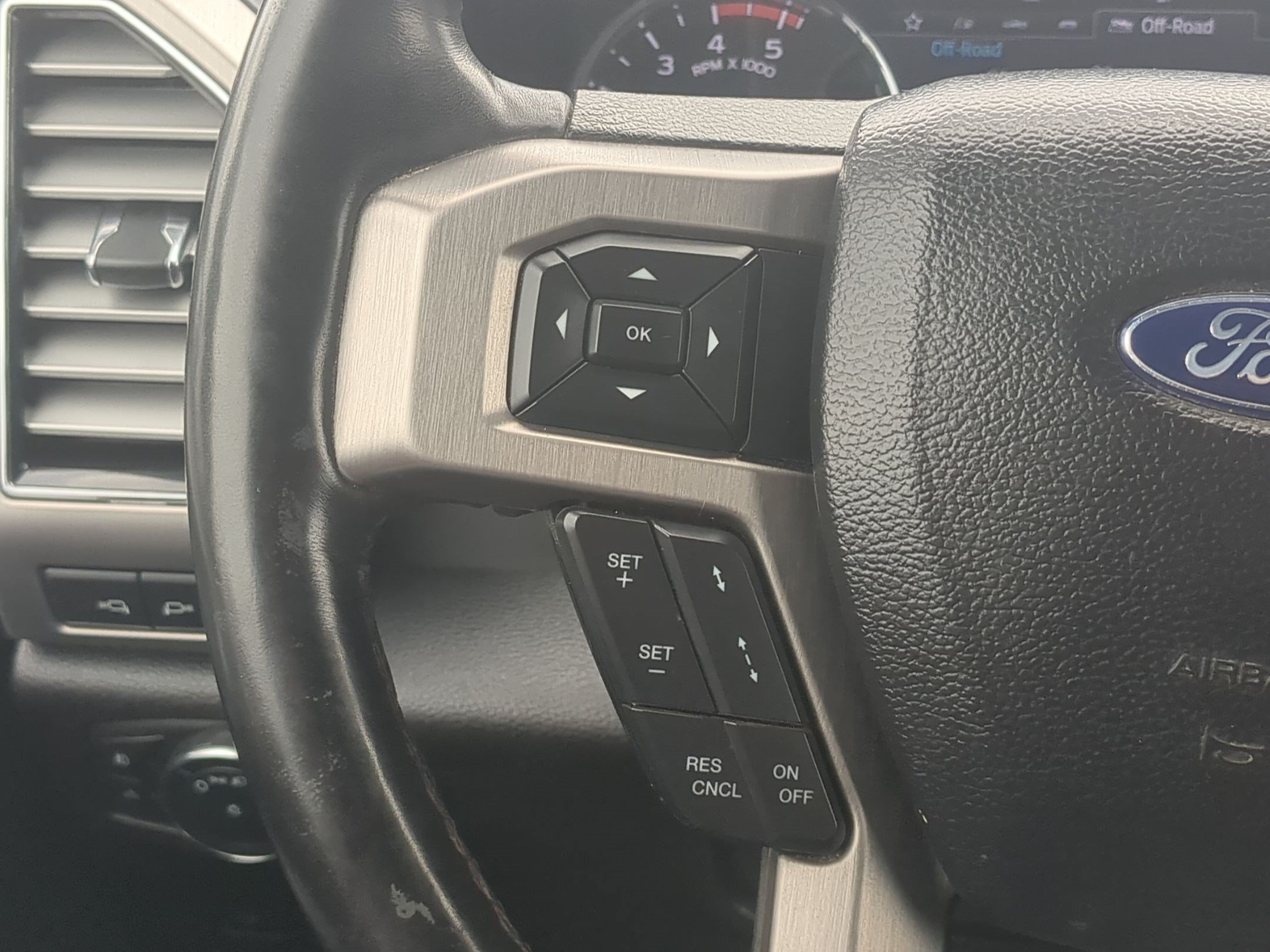 Used 2021 Ford F350 Platinum AWD/4WD image 20