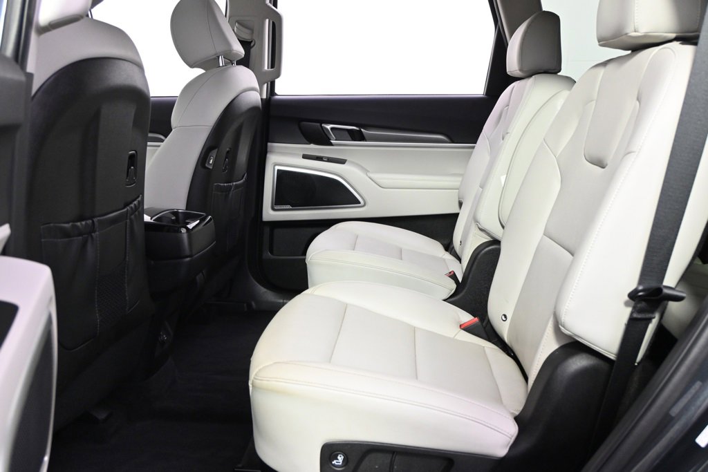Used 2022 Kia Telluride S image 22