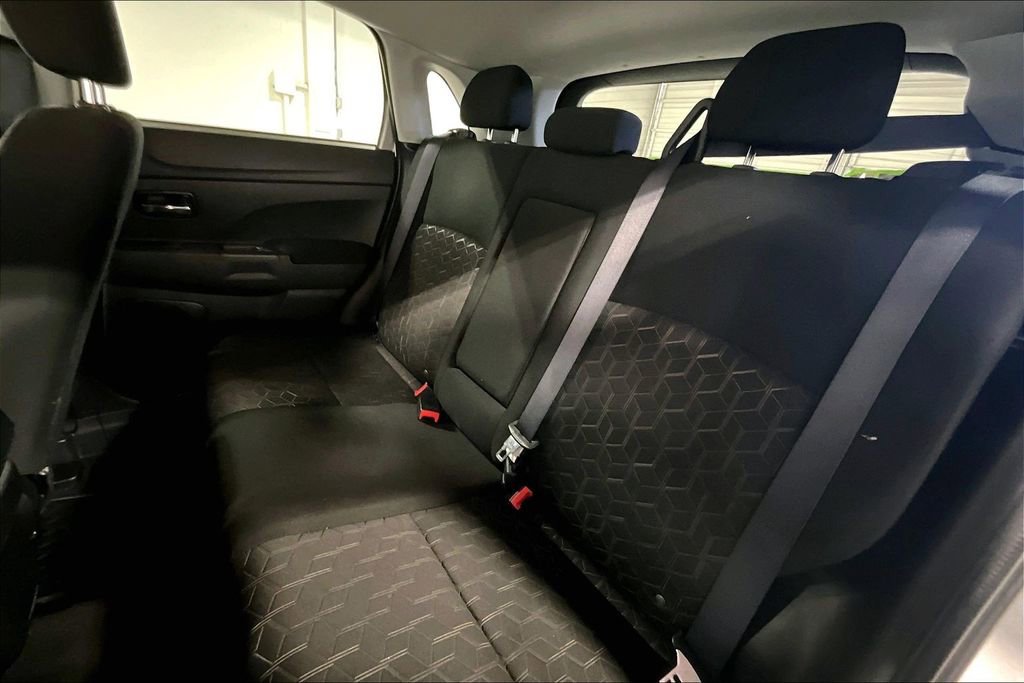 Used 2024 Mitsubishi Outlander Sport ES image 35