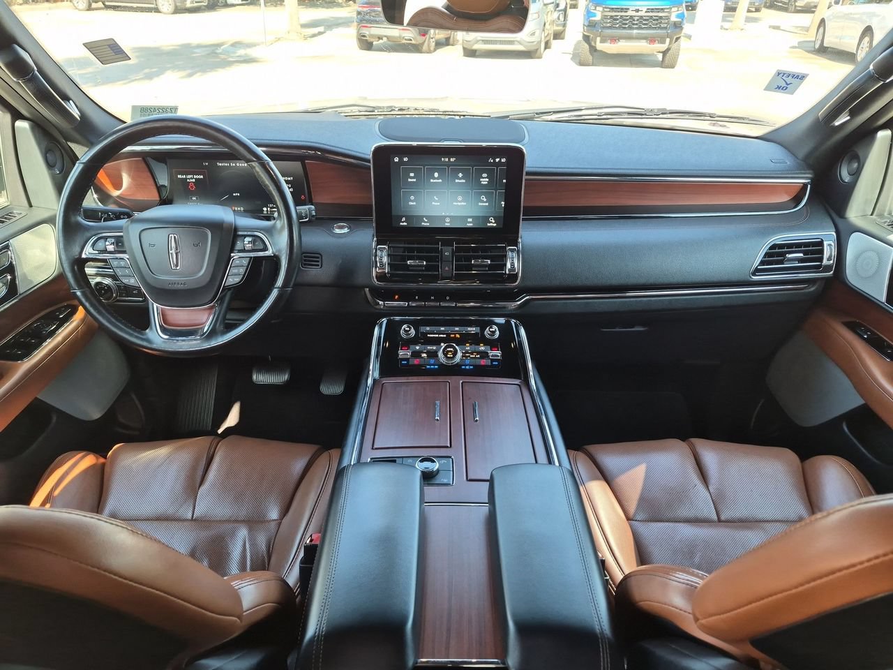 Used 2020 Lincoln Navigator Reserve w/ Luxury Package AWD/4WD image 19