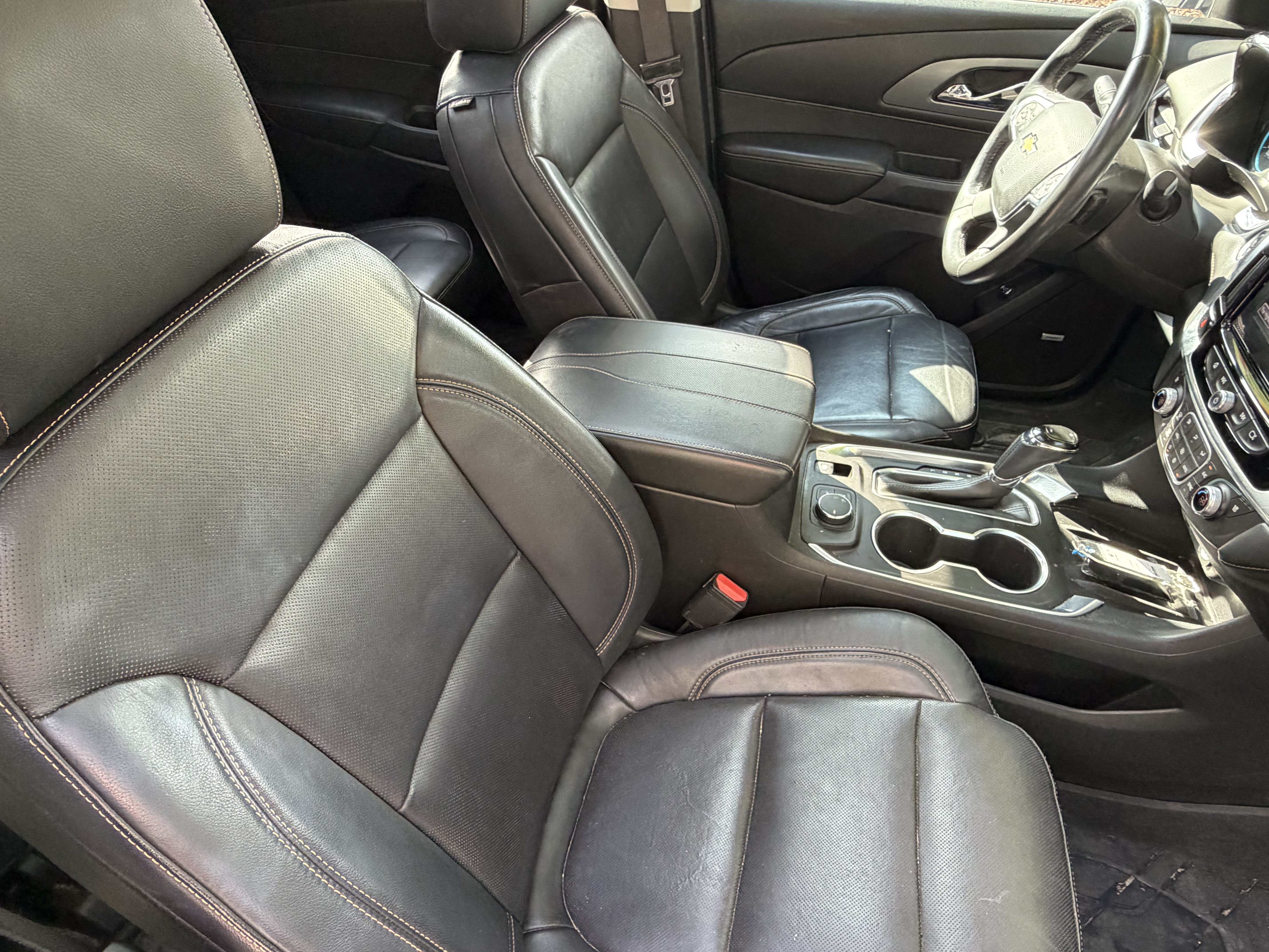 Used 2018 Chevrolet Traverse Premier w/ Redline Edition FWD image 45