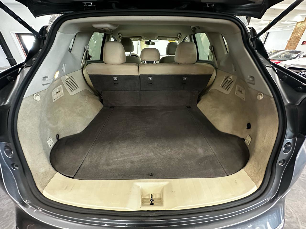 Used 2016 Nissan Murano S w/ Navigation Package AWD/4WD image 17