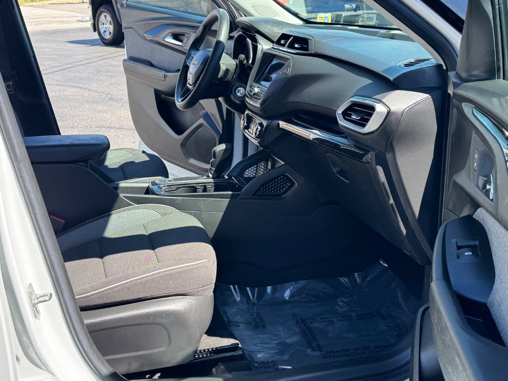 Used 2022 Chevrolet TrailBlazer LS FWD image 18