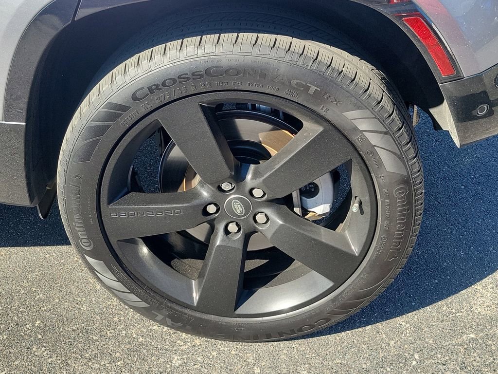 Used 2024 Land Rover Defender 110 X-Dynamic SE image 5