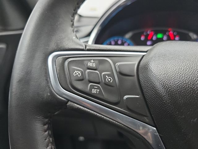 Used 2017 Chevrolet Malibu LT image 33