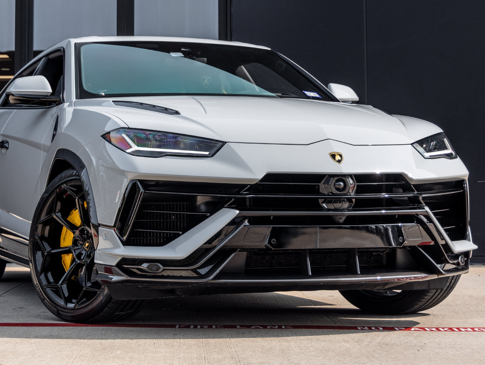 Used 2024 Lamborghini Urus Performante AWD/4WD image 5