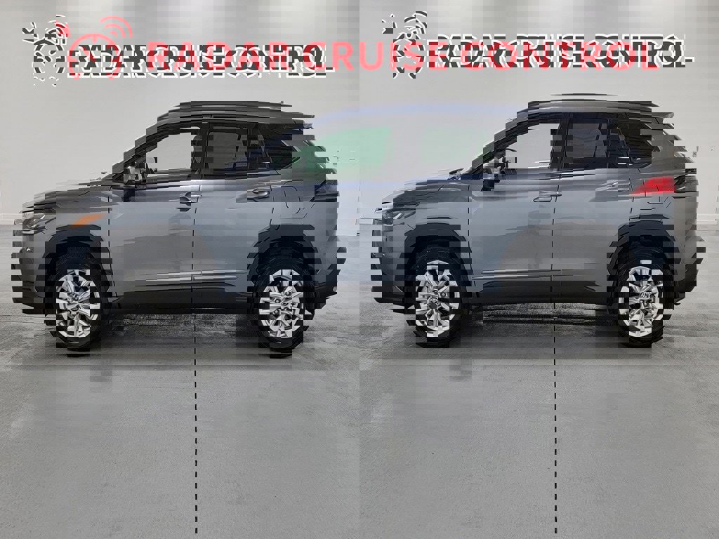Certified 2022 Toyota Corolla Cross LE image 6