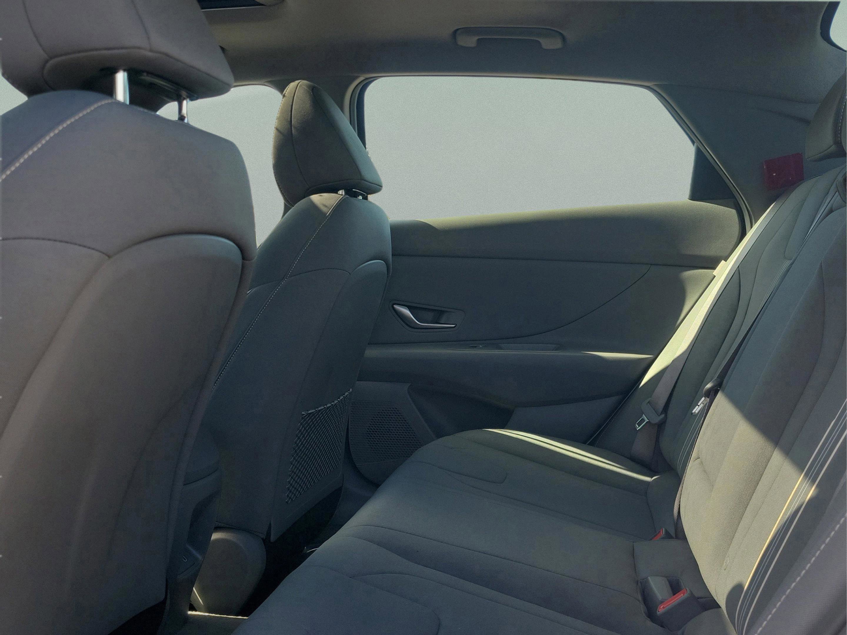 New 2026 Hyundai Elantra SEL Sport image 15