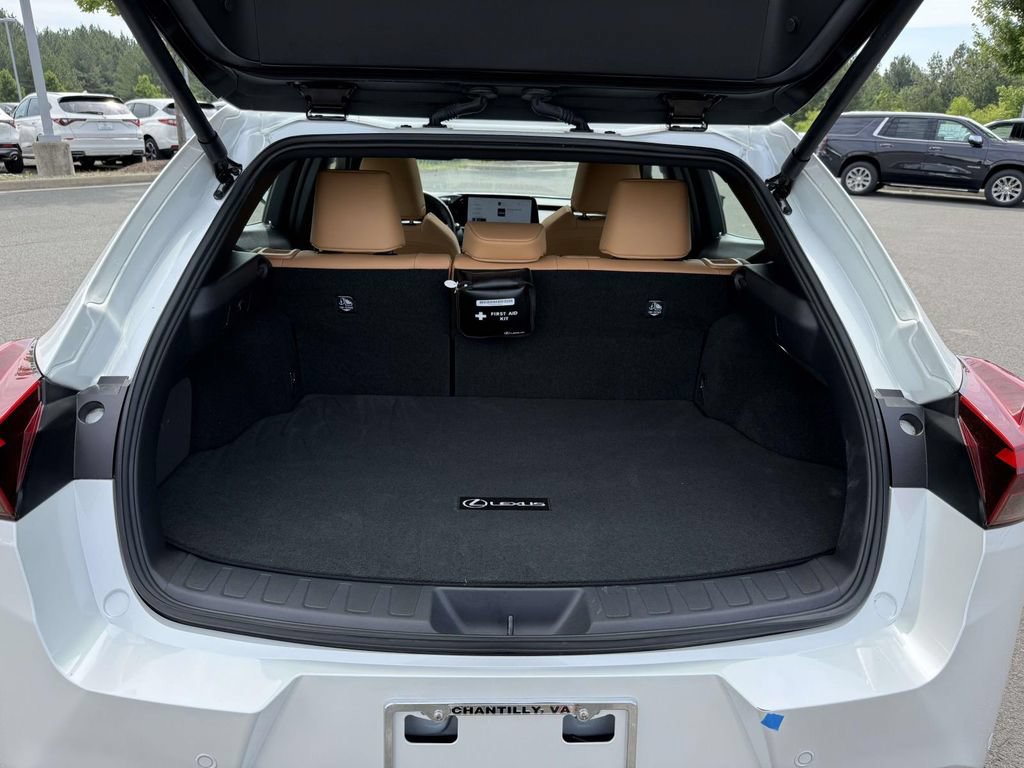 Used 2025 Lexus UX 300h AWD w/ Accessory Package (Z1) image 29