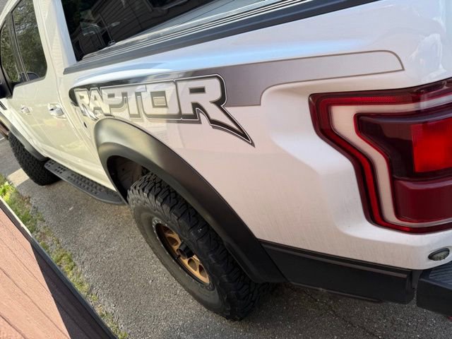 Used 2018 Ford F150 Raptor w/ Equipment Group 802A Luxury AWD/4WD image 16