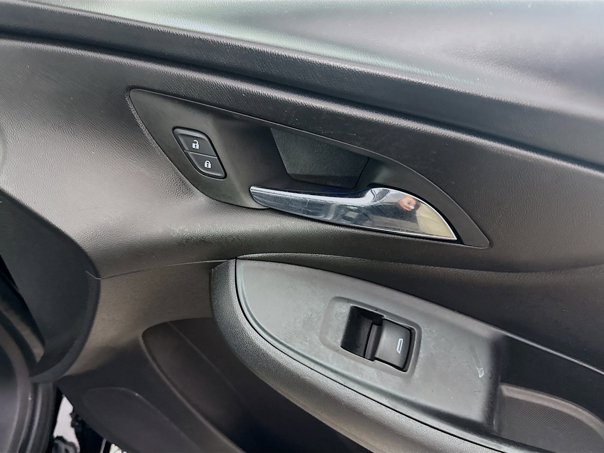 Used 2018 Chevrolet Volt LT w/ LT Driver Confidence Package image 31