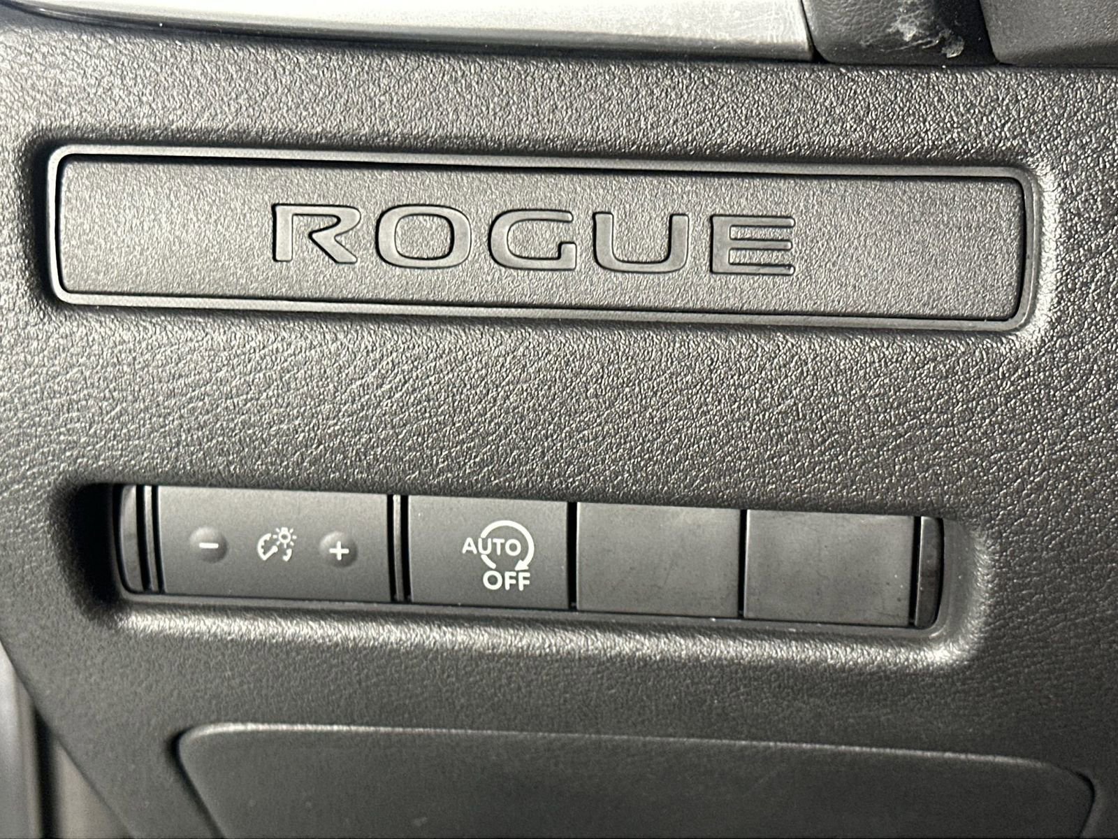 Certified 2023 Nissan Rogue S image 22