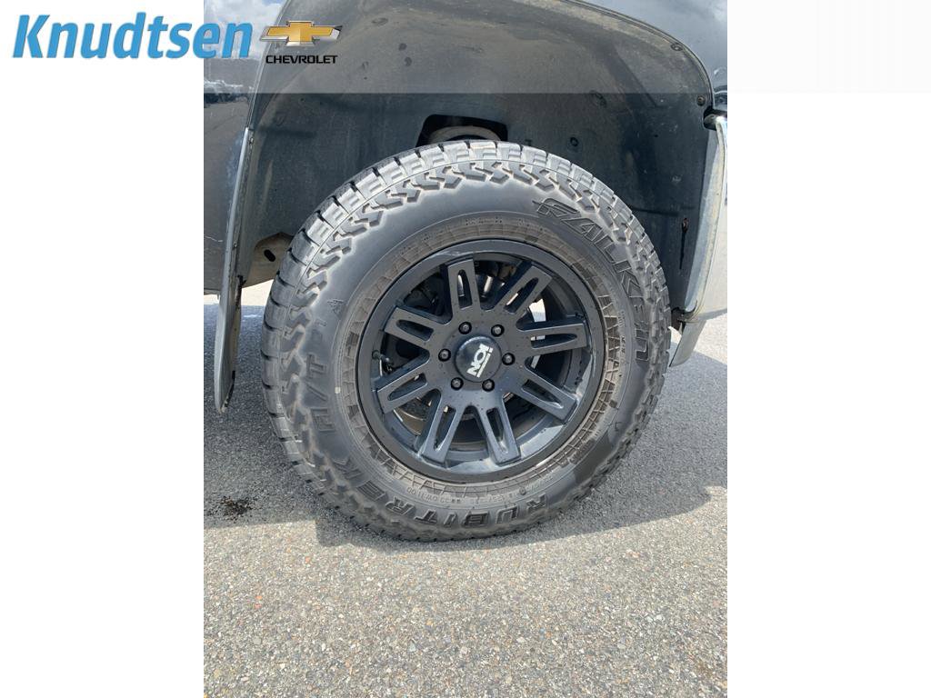 Used 2013 Chevrolet Silverado 1500 LT w/ All-Star Edition AWD/4WD image 10