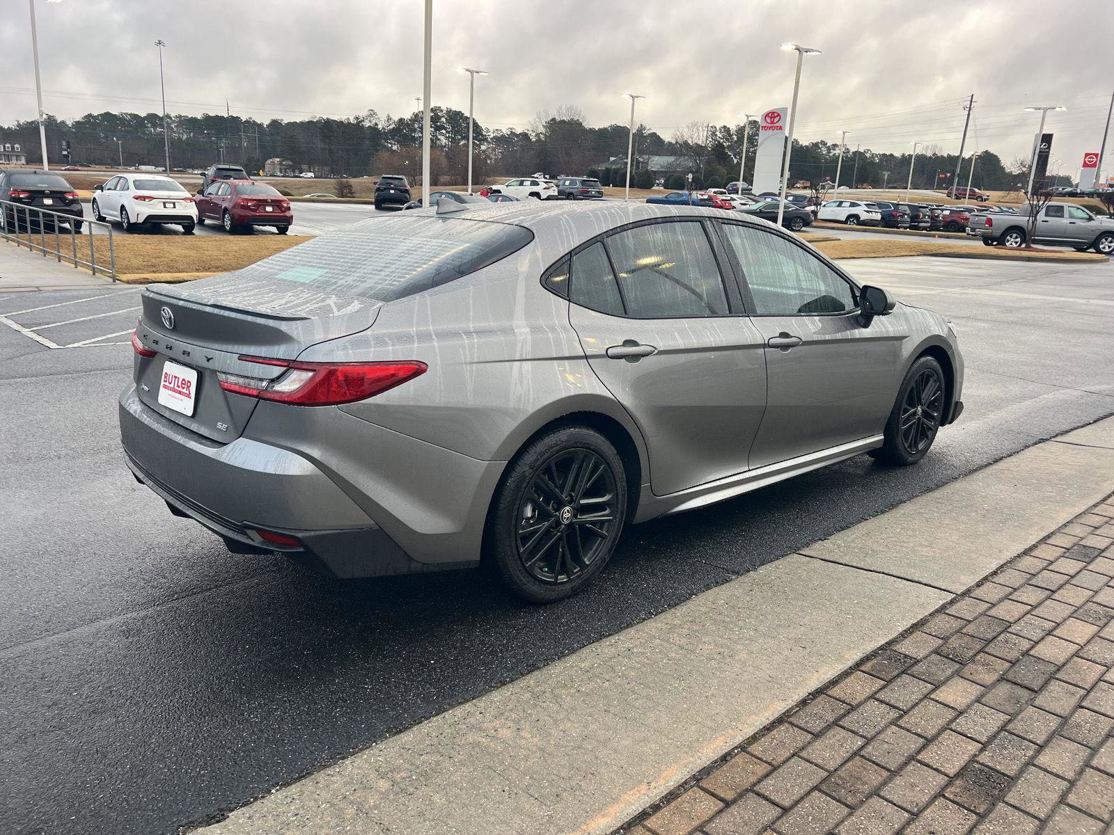 New 2026 Toyota Camry SE image 3