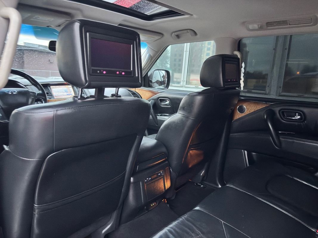 Used 2011 INFINITI QX56 4WD w/ Theater Pkg image 35
