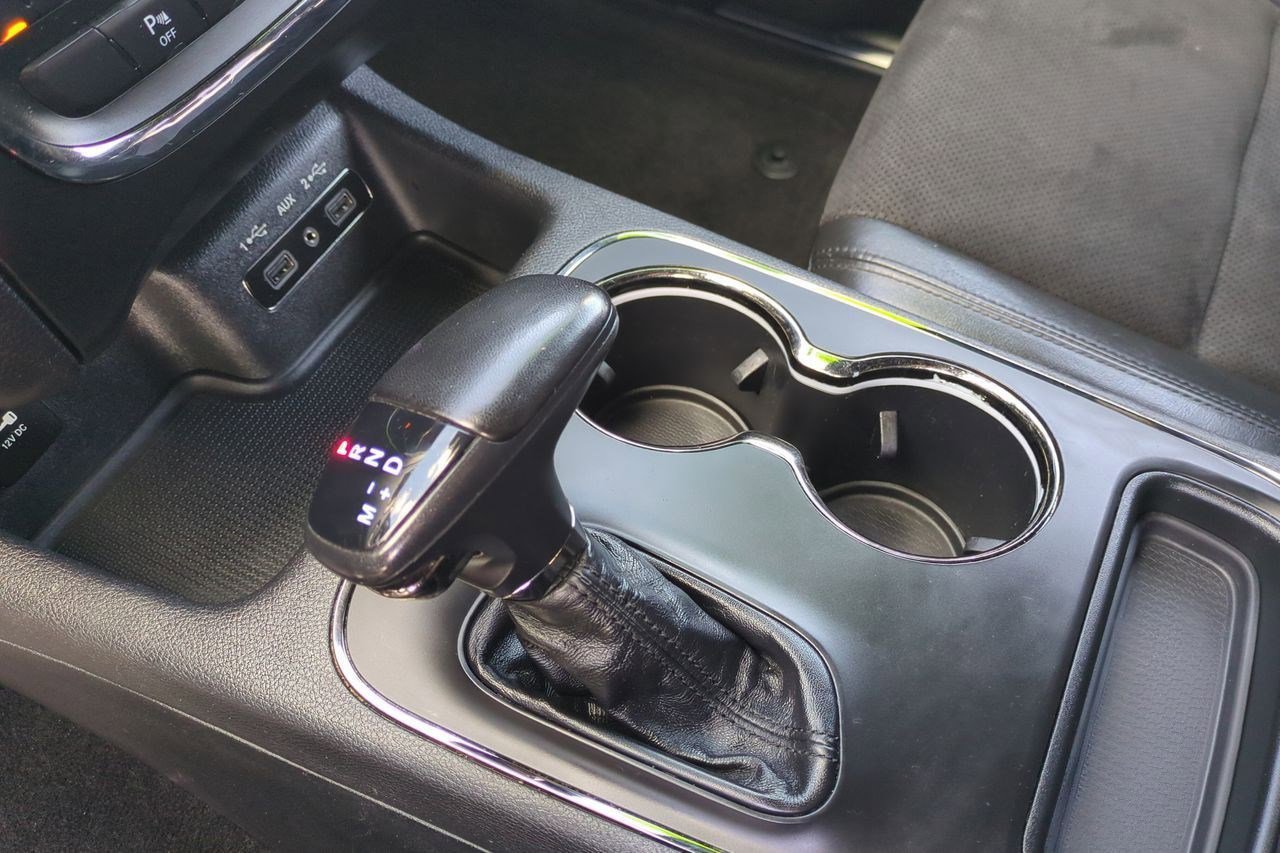 Used 2020 Dodge Durango R/T w/ Blacktop Package RWD image 19