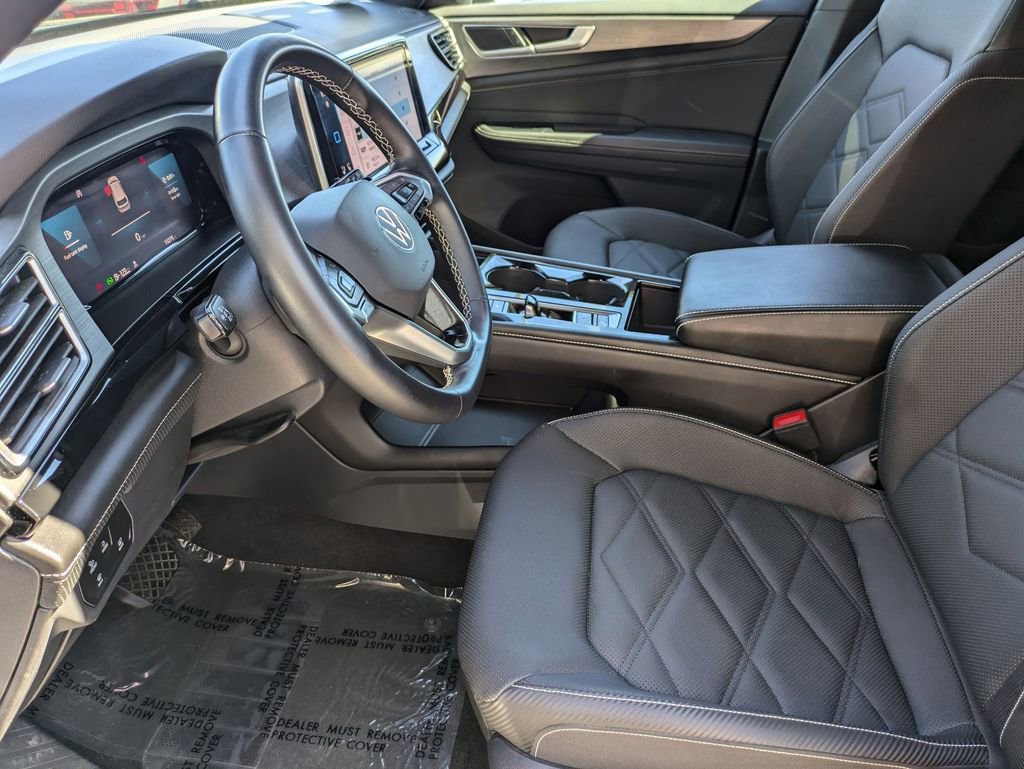Used 2025 Volkswagen Atlas Cross Sport SE FWD image 24