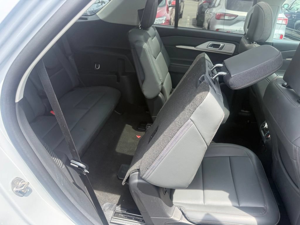 New 2026 Ford Explorer Active w/ Active Comfort Package AWD/4WD image 46