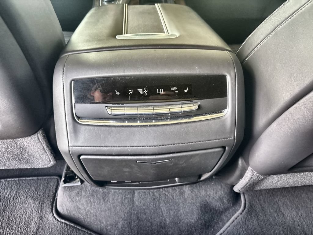Certified 2021 Cadillac Escalade Sport Platinum AWD/4WD image 21