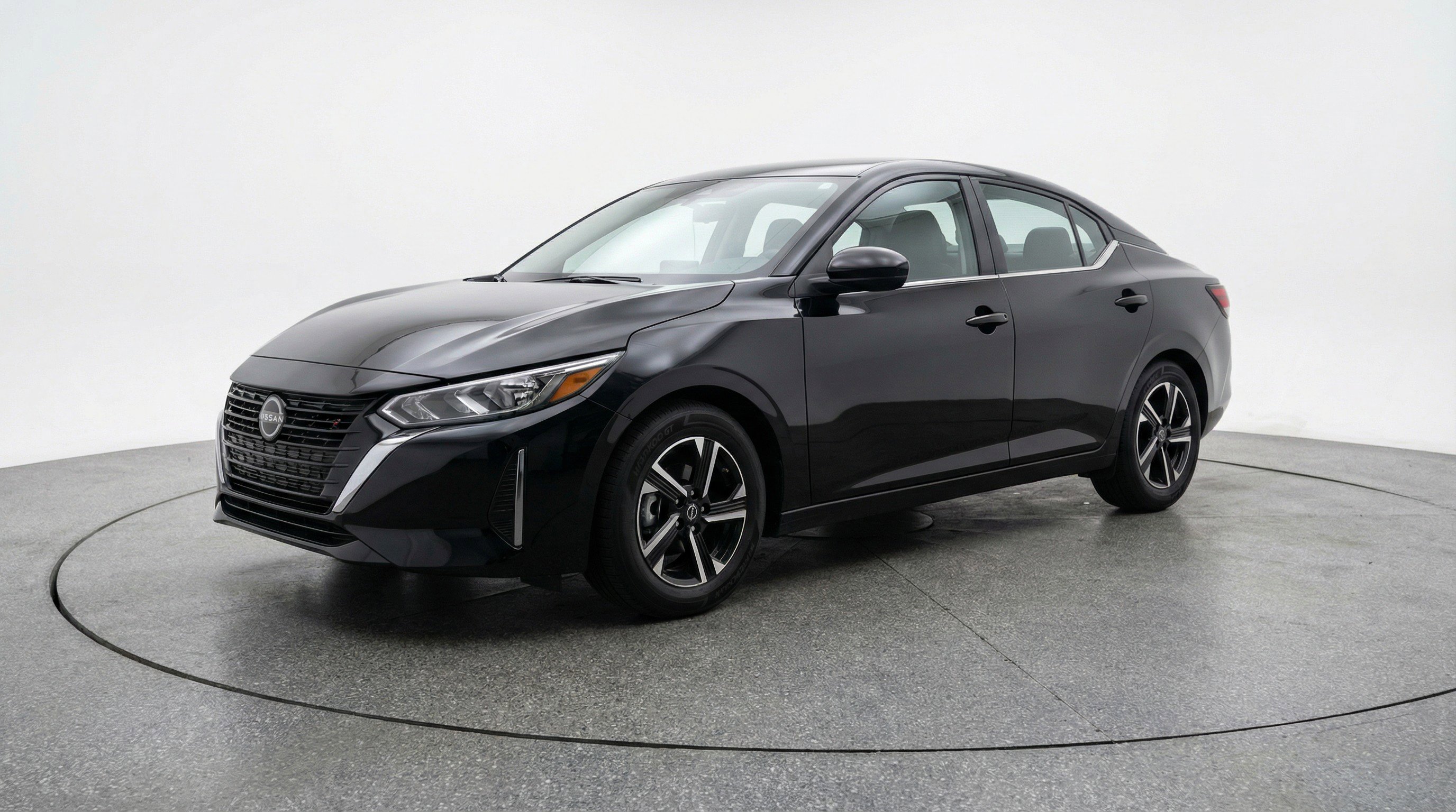 Used 2025 Nissan Sentra SV FWD image 3