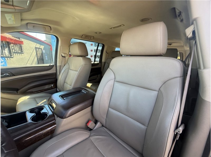 Used 2016 Chevrolet Suburban LT image 19