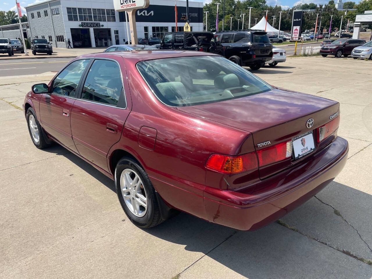 Used 2001 Toyota Camry LE image 4