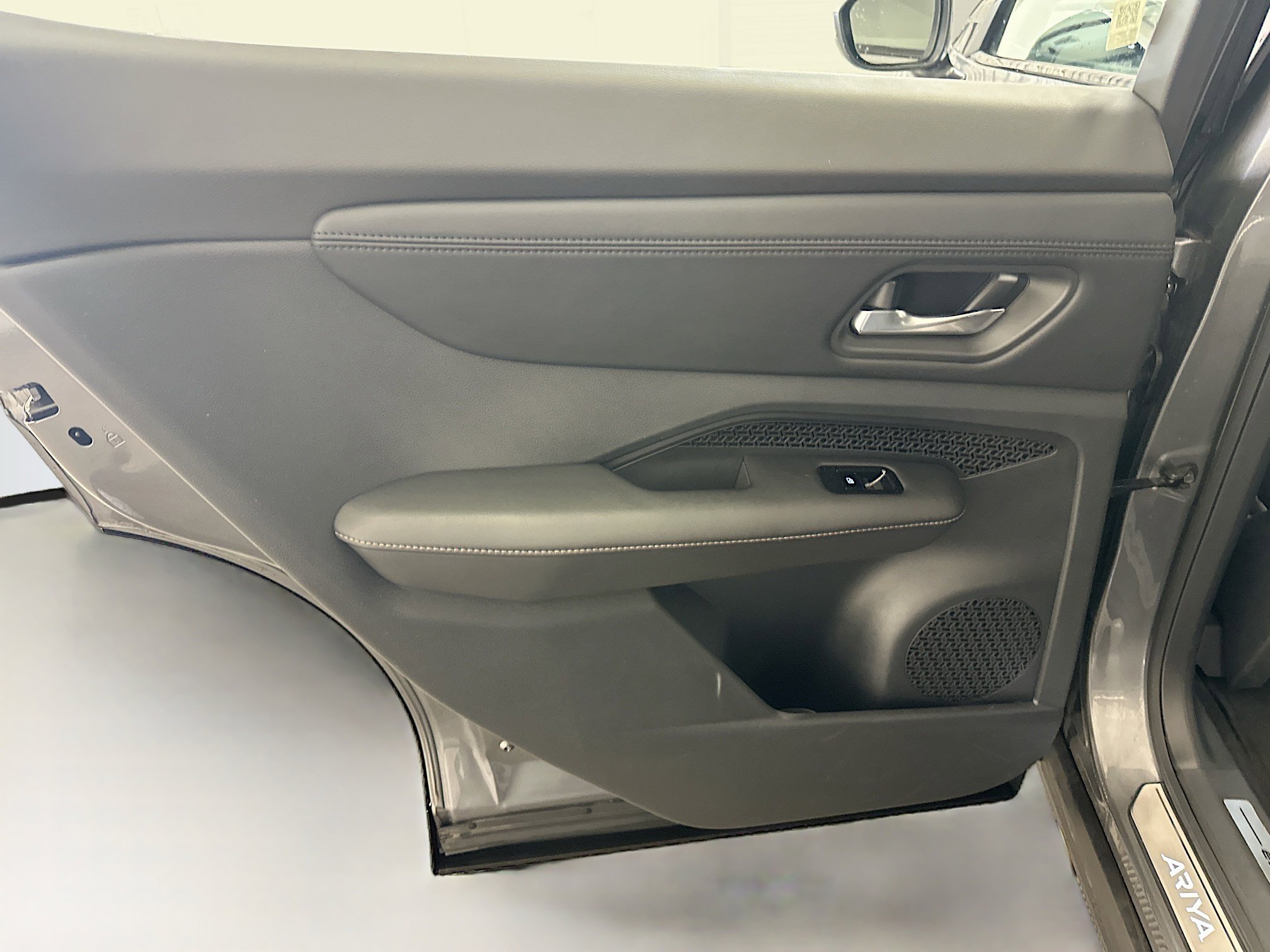 Used 2023 Nissan Ariya AWD image 27