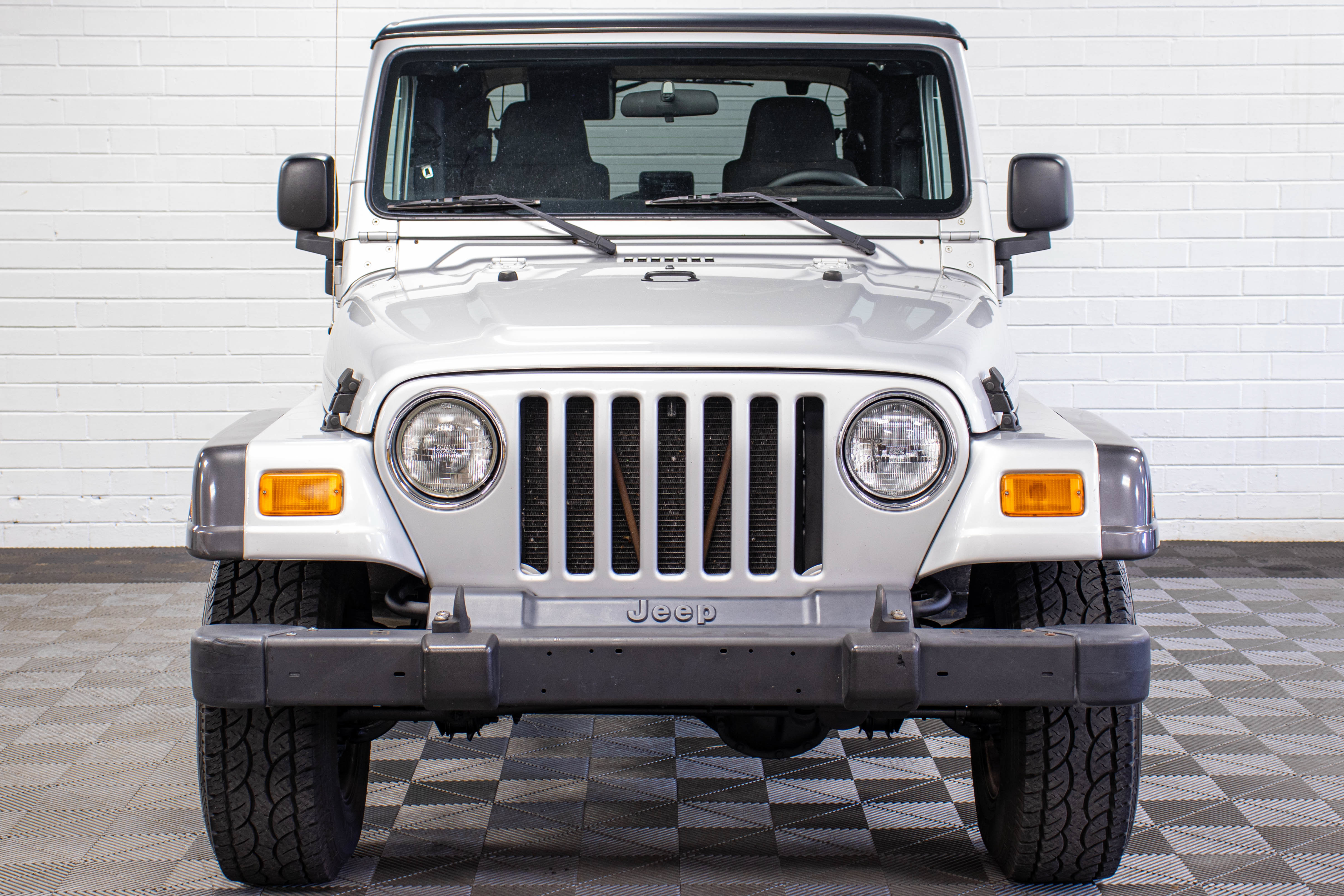 Used 2004 Jeep Wrangler X w/ Convenience Group AWD/4WD image 8