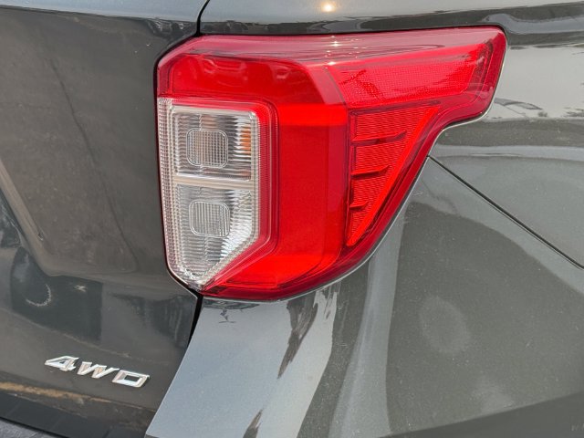 Certified 2023 Ford Explorer XLT w/ Equipment Group 202A AWD/4WD image 30