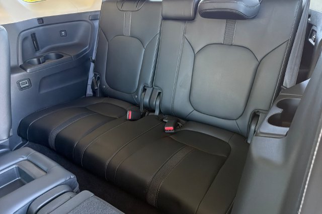 Certified 2025 Honda Pilot EX-L image 19