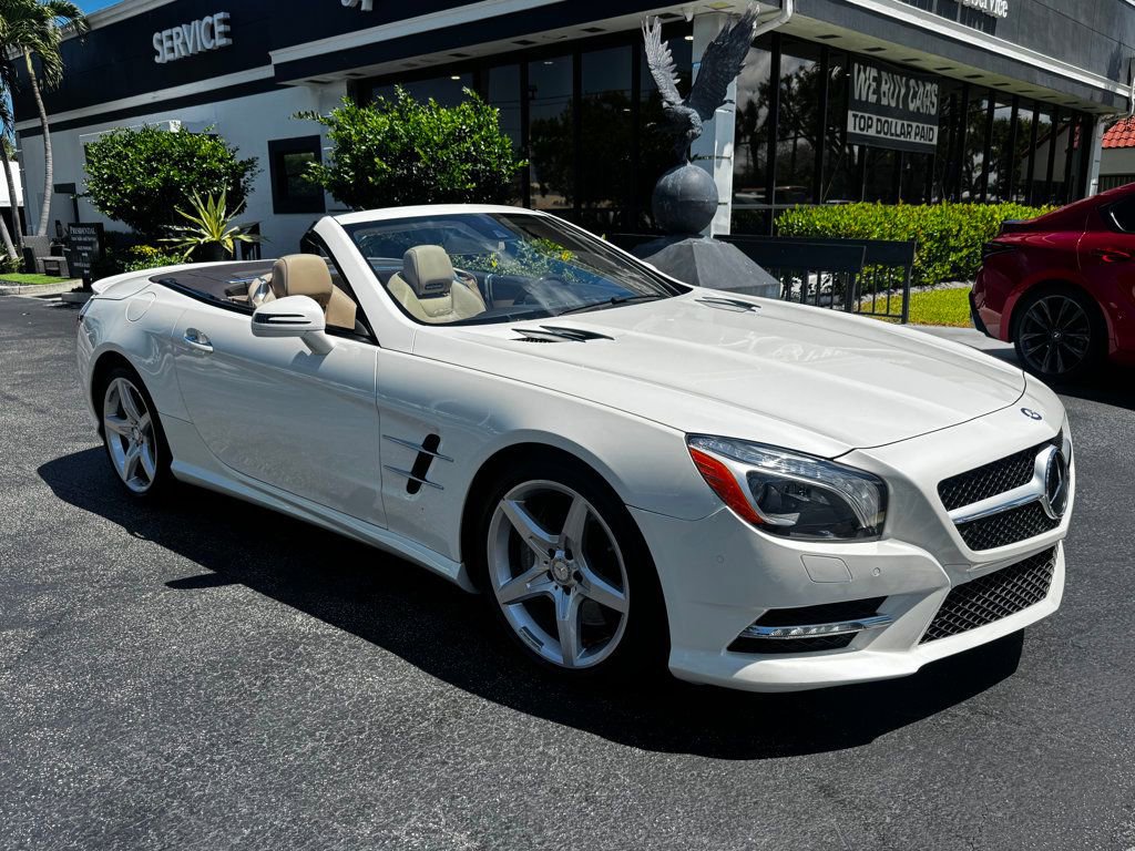 Used 2013 Mercedes-Benz SL 550 image 3