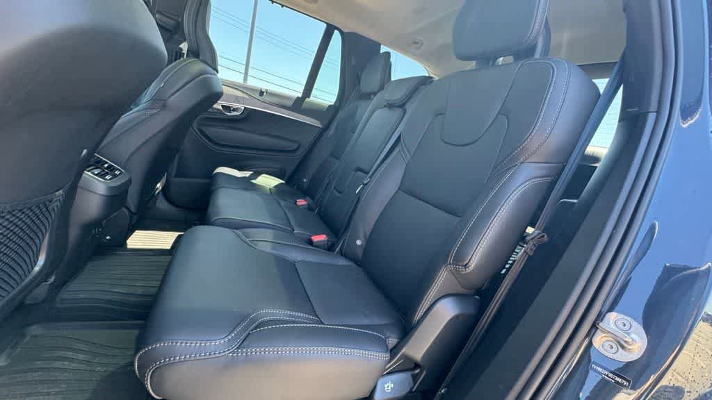 Used 2025 Volvo XC90 B6 Ultra AWD/4WD image 18