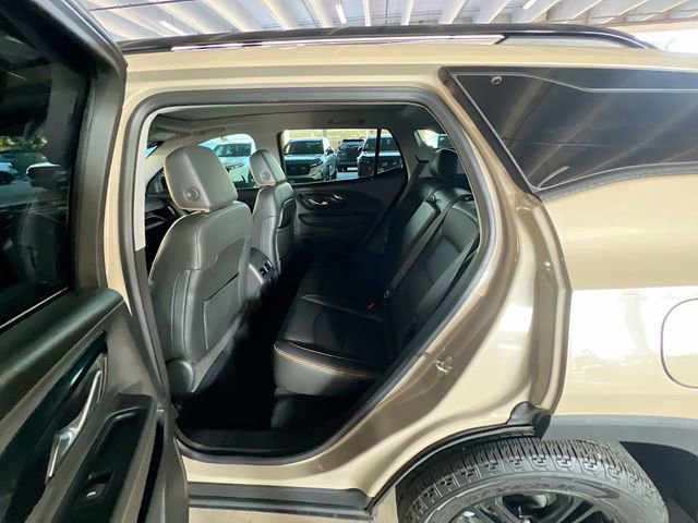 Used 2022 GMC Terrain AT4 w/ Infotainment Package II image 27