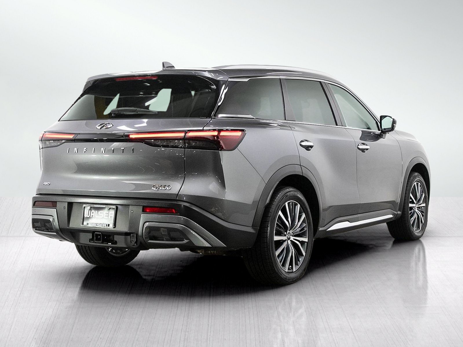 Used 2023 INFINITI QX60 Sensory AWD/4WD image 5