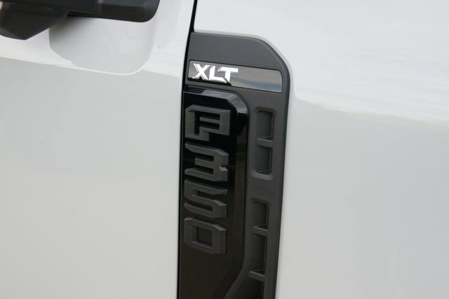 New 2026 Ford F350 XLT w/ XLT Premium Package AWD/4WD image 10