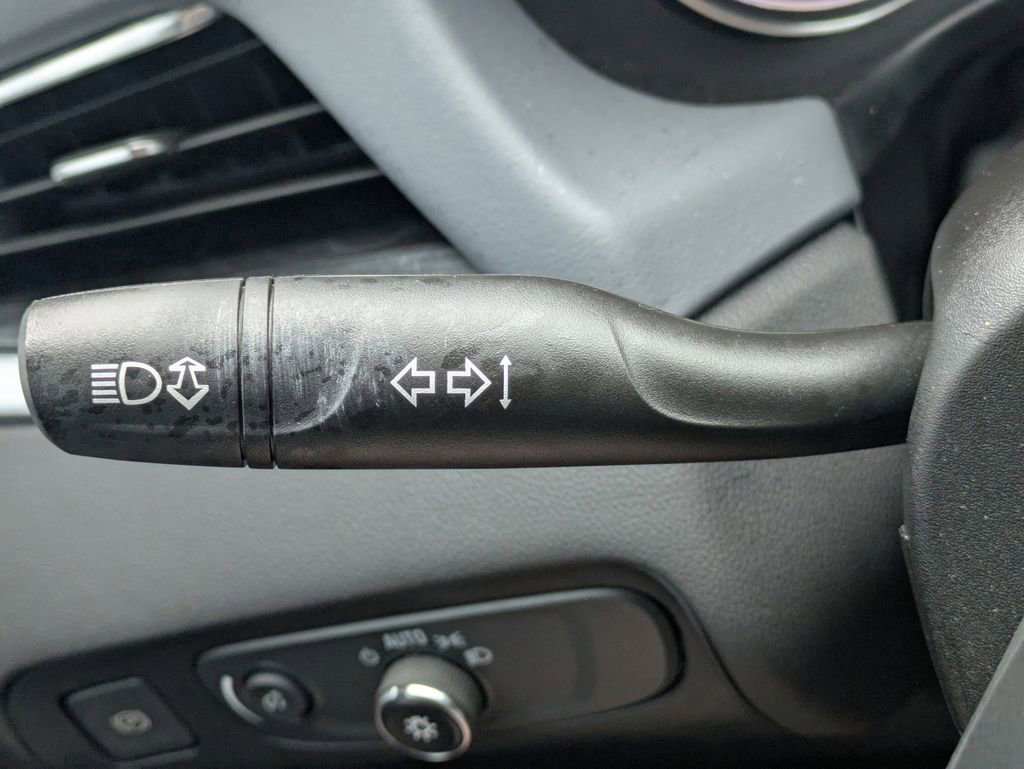 Used 2020 Buick Enclave Essence w/ Sport Touring Edition image 29