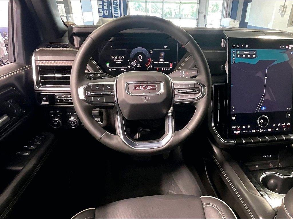 Used 2025 GMC Yukon XL Elevation w/ Elevation Premium Package AWD/4WD image 18