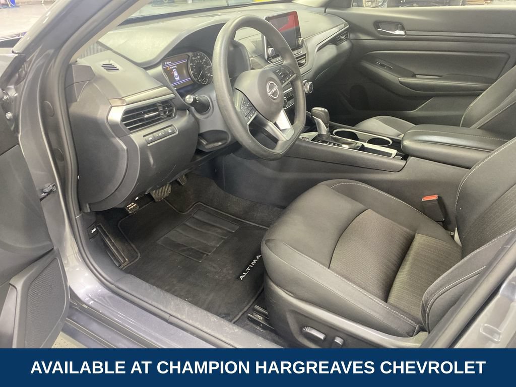 Used 2024 Nissan Altima 2.5 SV FWD image 13