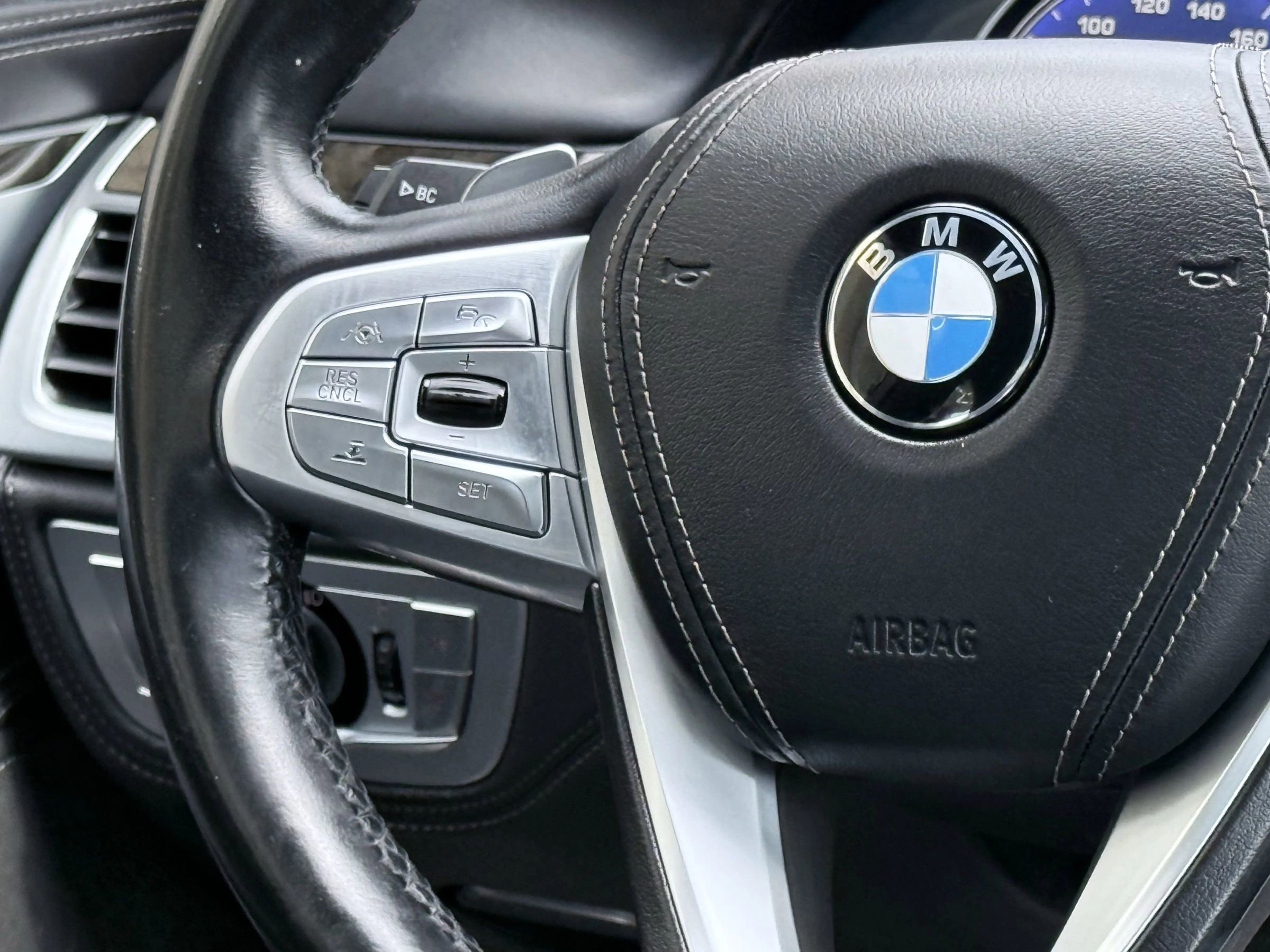 Used 2018 BMW 750i xDrive image 17